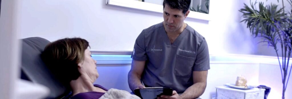 Dr. Theo Kousouli guiding a patient through regression hypnosis therapy